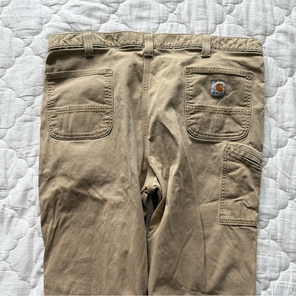 Carhartt Men's Cargo Pants - Khaki loose fit 42x34 - Picture 6 of 8